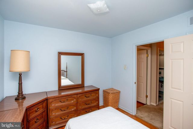 10213 KILBURN RD, Philadelphia, PA 19114