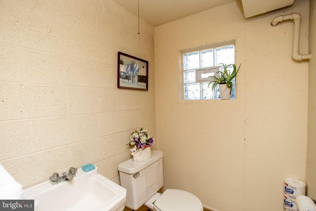 10213 KILBURN RD, Philadelphia, PA 19114