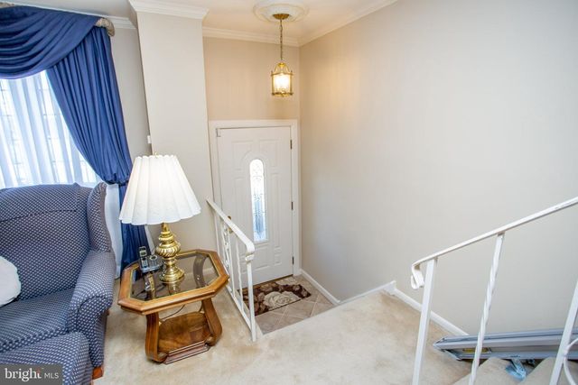 10213 KILBURN RD, Philadelphia, PA 19114
