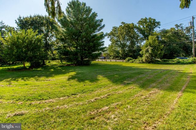 10213 KILBURN RD, Philadelphia, PA 19114