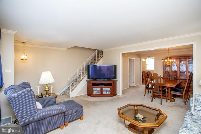 10213 KILBURN RD, Philadelphia, PA 19114