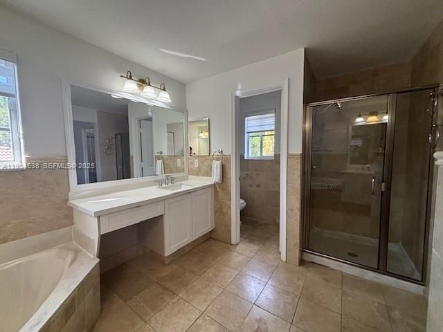 712 Tulip Cir, Weston, FL 33327