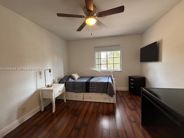 712 Tulip Cir, Weston, FL 33327