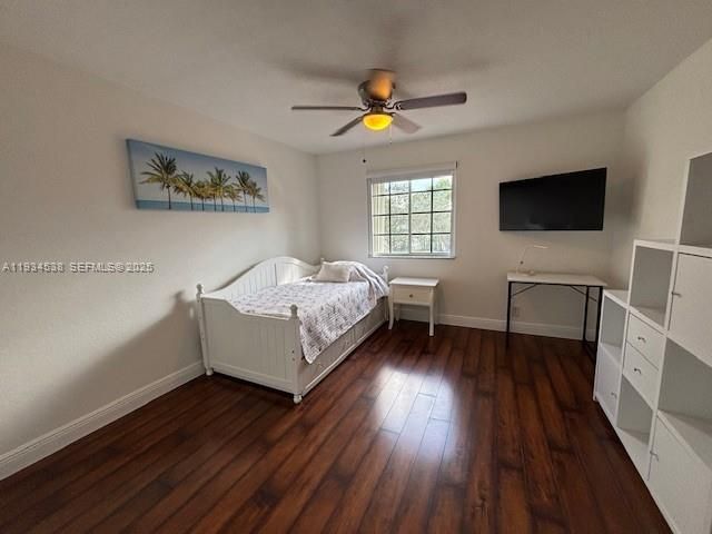 712 Tulip Cir, Weston, FL 33327