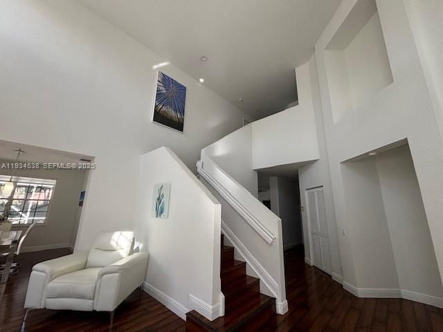 712 Tulip Cir, Weston, FL 33327