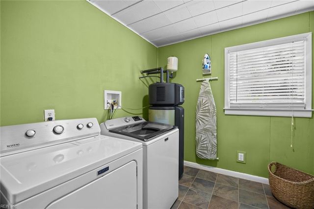 5916 Hattie ST, Virginia Beach, VA 23457