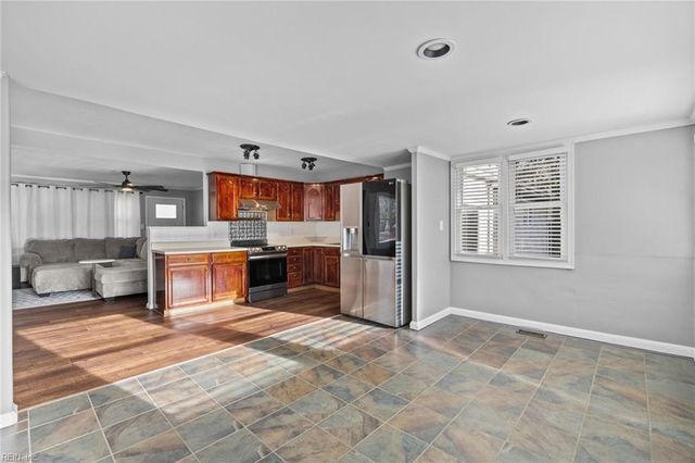 5916 Hattie ST, Virginia Beach, VA 23457