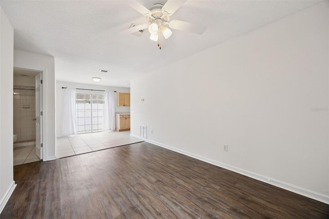 1105 N ROCKINGHAM AVENUE, Tavares, FL 32778