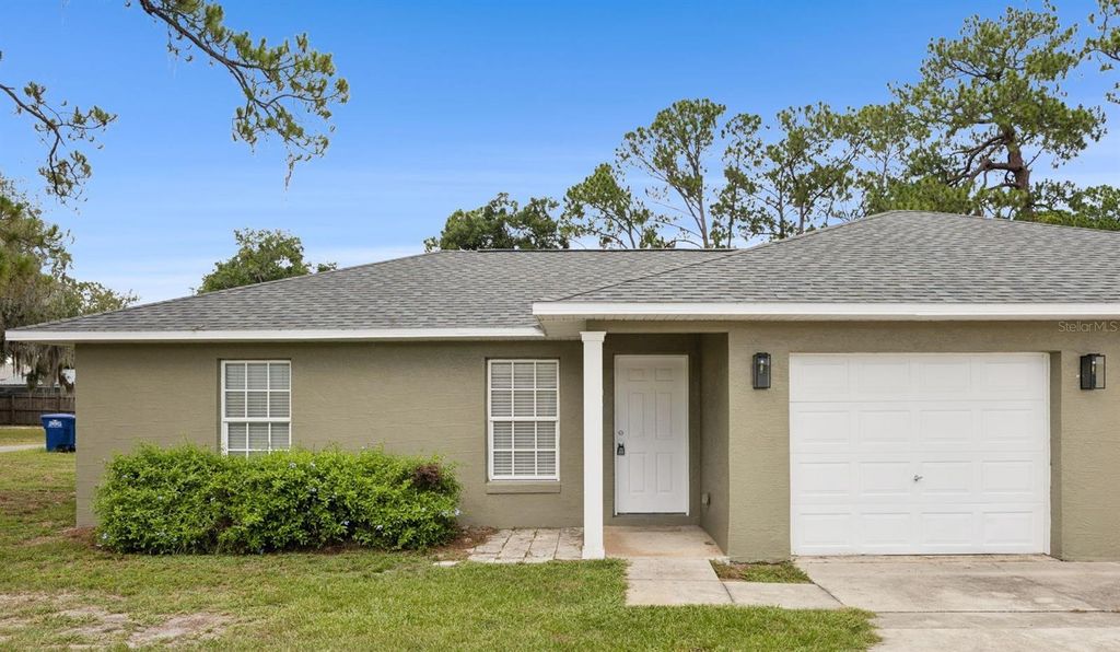 1105 N ROCKINGHAM AVENUE, Tavares, FL 32778