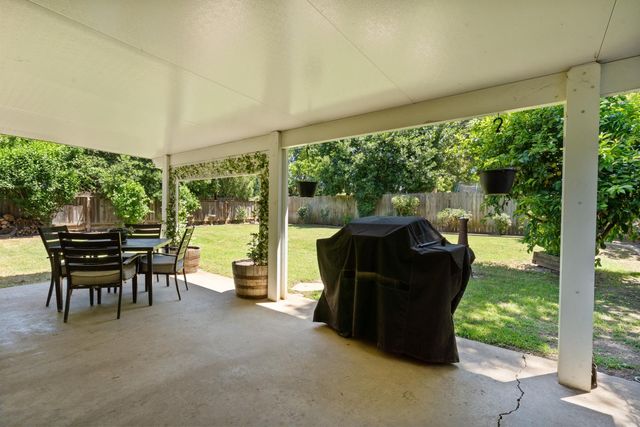 9116 Feather River Way, Sacramento, CA 95826