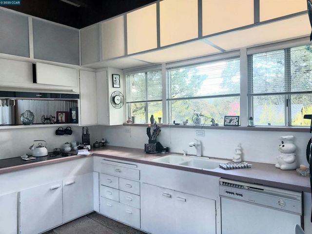 4900 John Muir Rd, Martinez, CA 94553