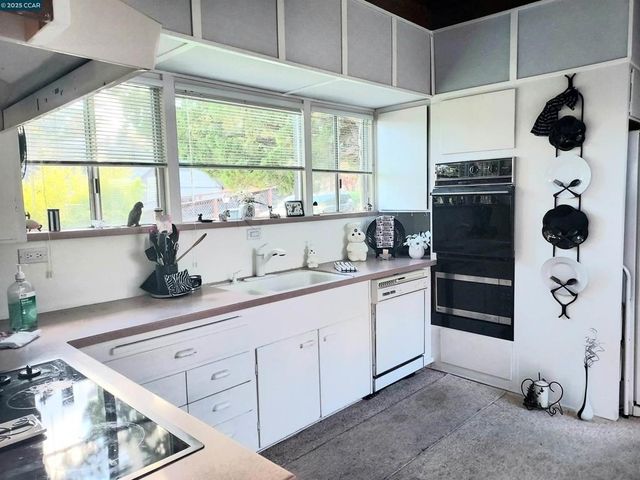 4900 John Muir Rd, Martinez, CA 94553