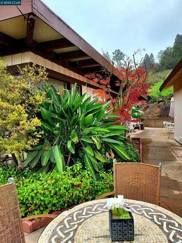 4900 John Muir Rd, Martinez, CA 94553