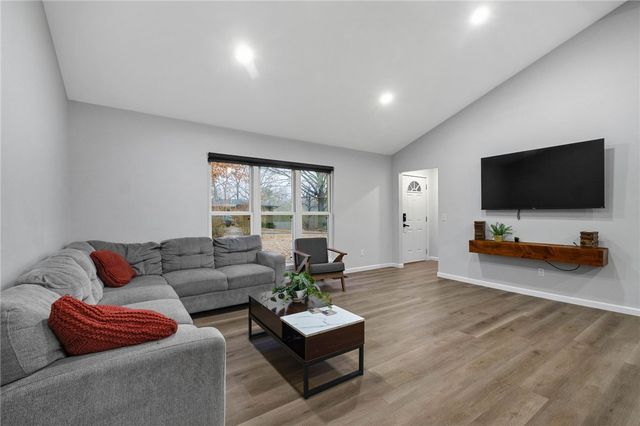 3 Garrison Lane, Bella Vista, AR 72714