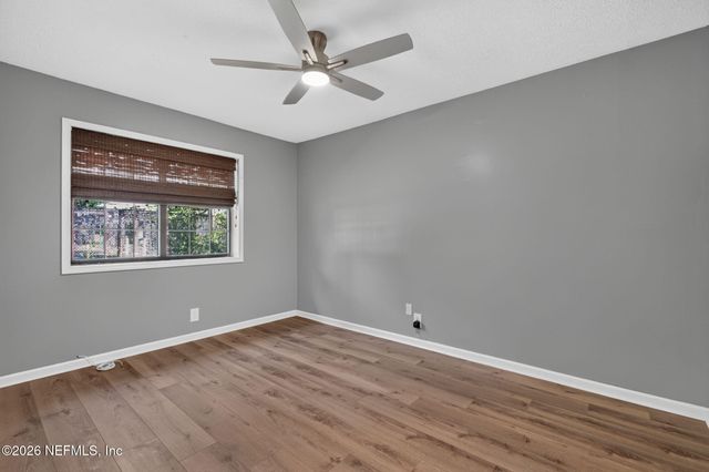 1923 BIGGERS Road, Jacksonville, FL 32216