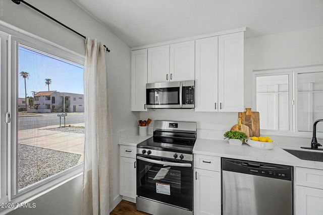 636 W Rio Salado Parkway, Mesa, AZ 85201