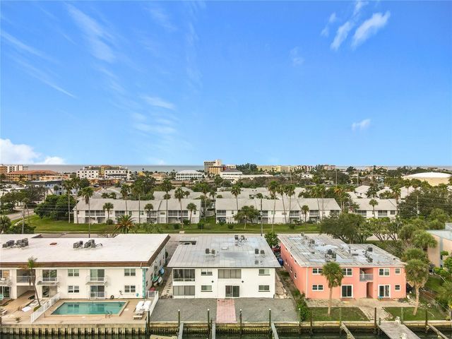 11705 3RD STREET E 8, Treasure Island, FL 33706