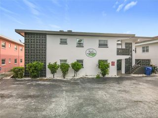 11705 3RD STREET E 8, Treasure Island, FL 33706