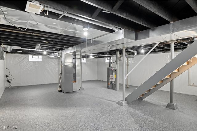 31 Rockdale Avenue, Boardman, OH 44512