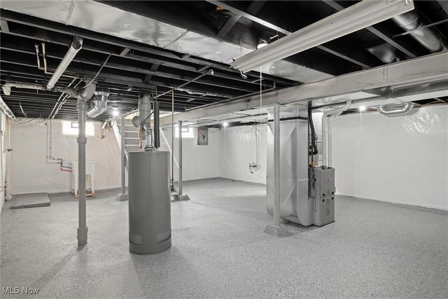 31 Rockdale Avenue, Boardman, OH 44512