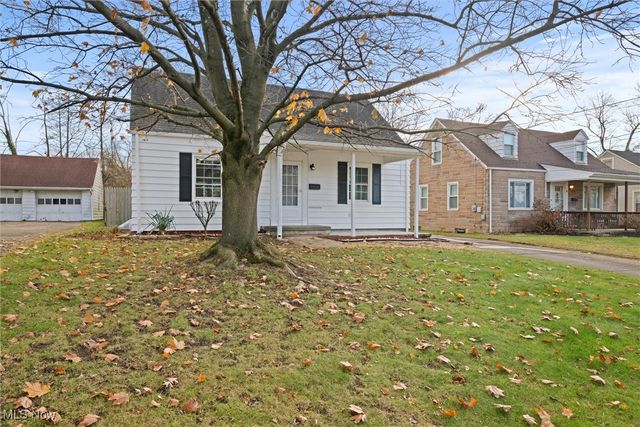 31 Rockdale Avenue, Boardman, OH 44512