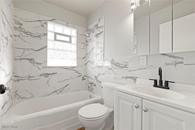 31 Rockdale Avenue, Boardman, OH 44512