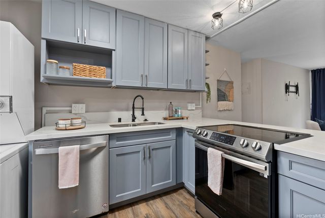 95-2039 Waikalani Place C202, Mililani, HI 96789