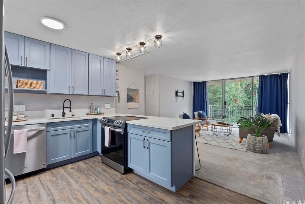 95-2039 Waikalani Place C202, Mililani, HI 96789