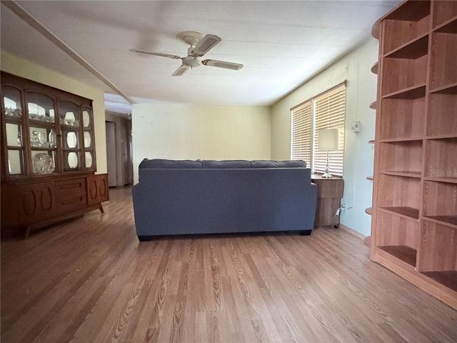 1610 REYNOLDS ROAD 11, Lakeland, FL 33801