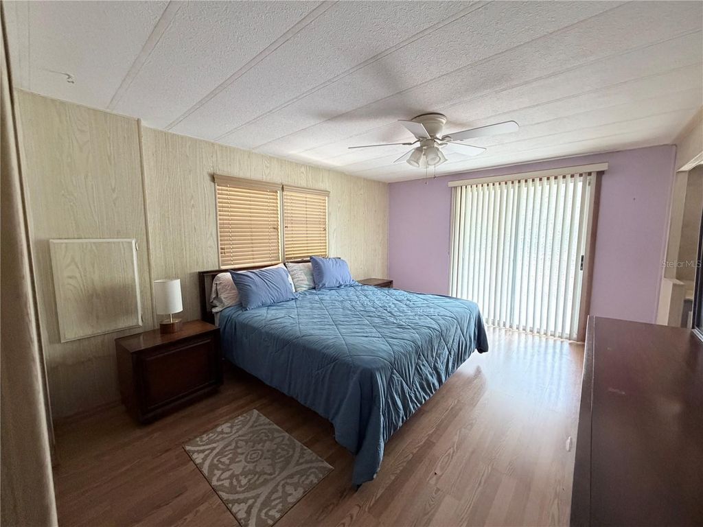 Image 13 of property listing at 1610 REYNOLDS ROAD 11, Lakeland, FL 33801