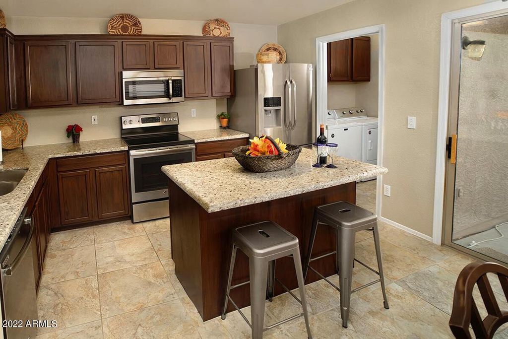 3333 S Conestoga Road, Apache Junction, AZ 85119