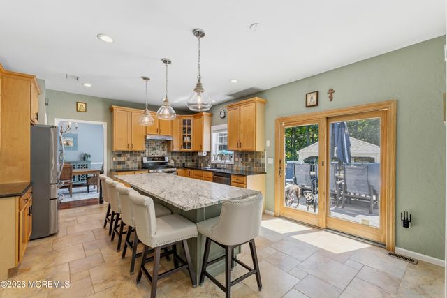15 Russell Road, Freehold, NJ 07728