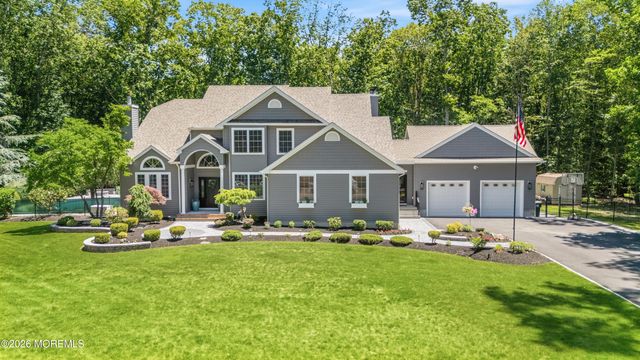 15 Russell Road, Freehold, NJ 07728