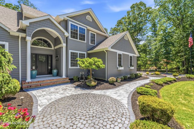15 Russell Road, Freehold, NJ 07728