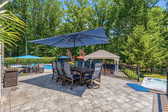 15 Russell Road, Freehold, NJ 07728