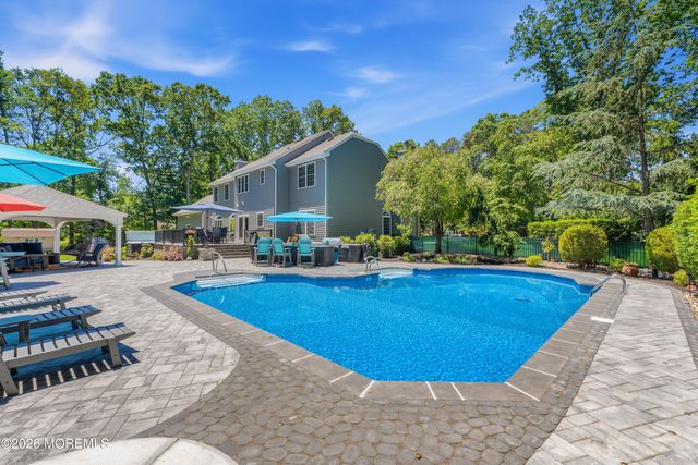 15 Russell Road, Freehold, NJ 07728