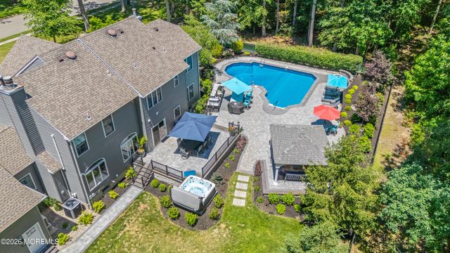 15 Russell Road, Freehold, NJ 07728