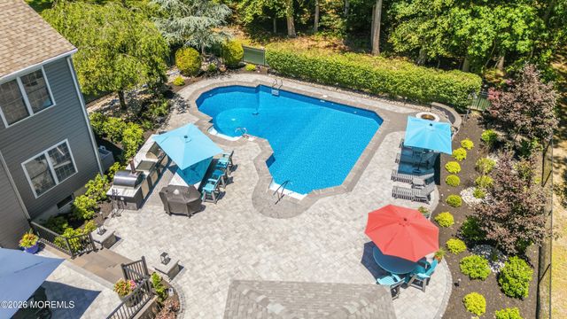 15 Russell Road, Freehold, NJ 07728