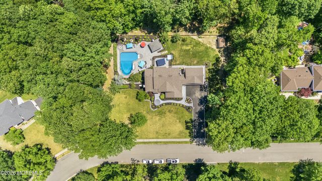 15 Russell Road, Freehold, NJ 07728