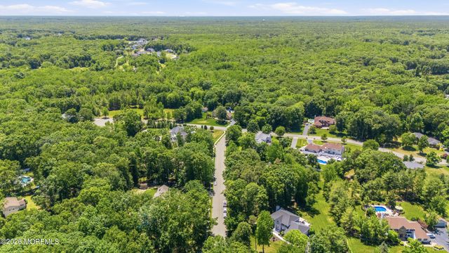15 Russell Road, Freehold, NJ 07728
