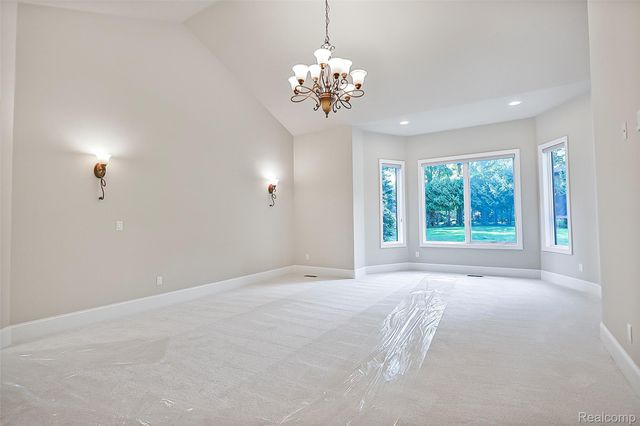 2707 Turtle Lake Drive, Bloomfield Hills, MI 48302