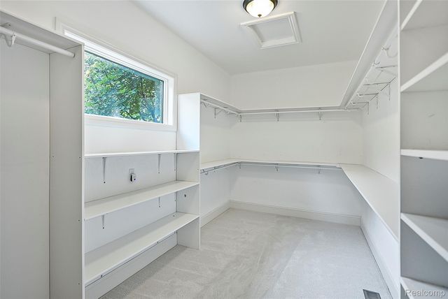 2707 Turtle Lake Drive, Bloomfield Hills, MI 48302