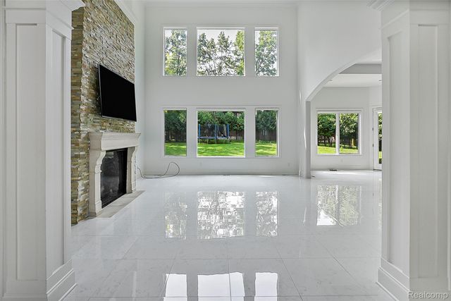 2707 Turtle Lake Drive, Bloomfield Hills, MI 48302