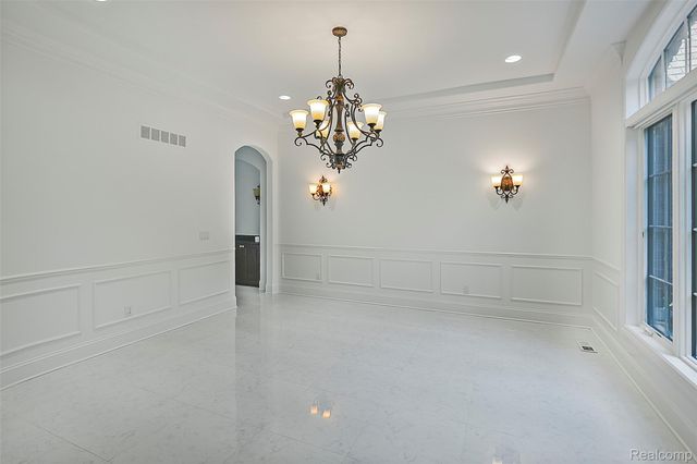 2707 Turtle Lake Drive, Bloomfield Hills, MI 48302