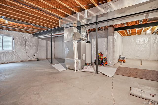 2707 Turtle Lake Drive, Bloomfield Hills, MI 48302