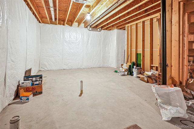 2707 Turtle Lake Drive, Bloomfield Hills, MI 48302