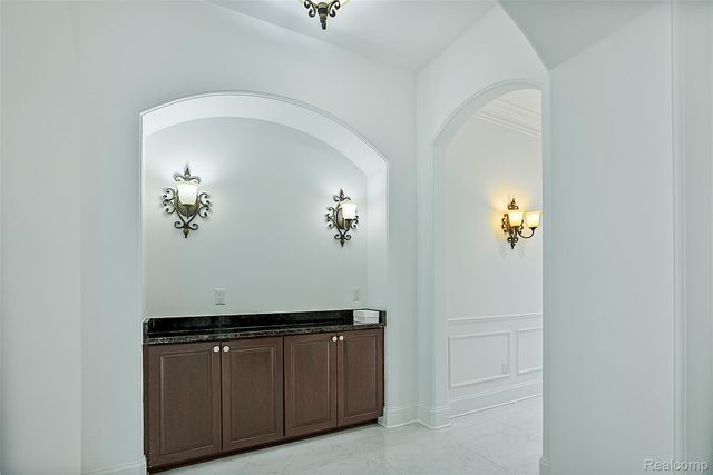 2707 Turtle Lake Drive, Bloomfield Hills, MI 48302