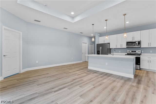 1601 E 7th ST, Lehigh Acres, FL 33972