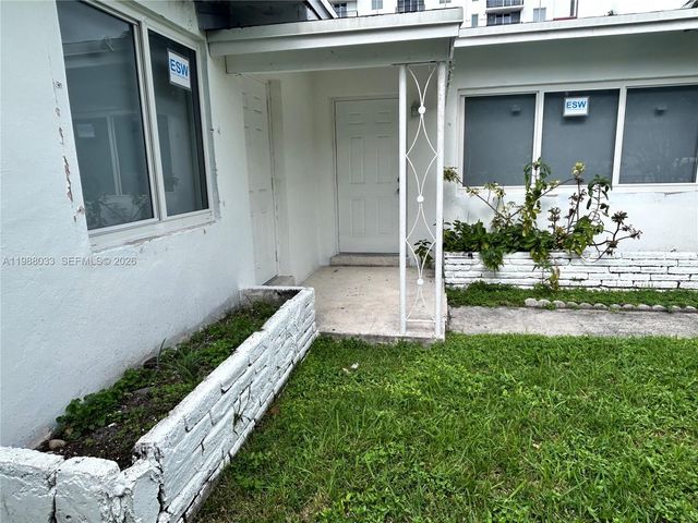 1232 NW 8th Ct 1232, Miami, FL 33136