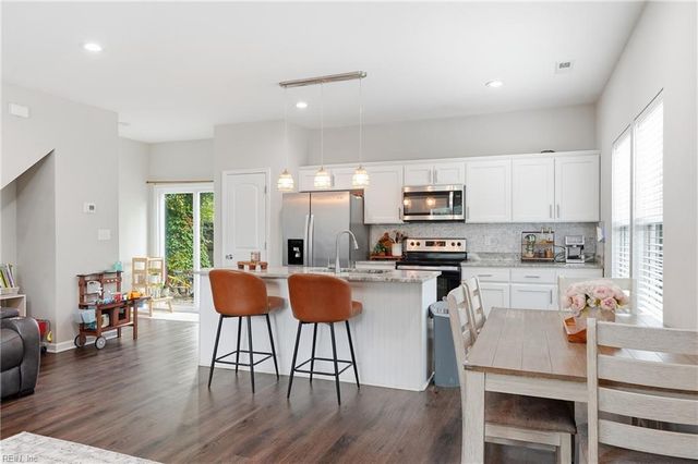 66 Bainbridge AVE, Portsmouth, VA 23702
